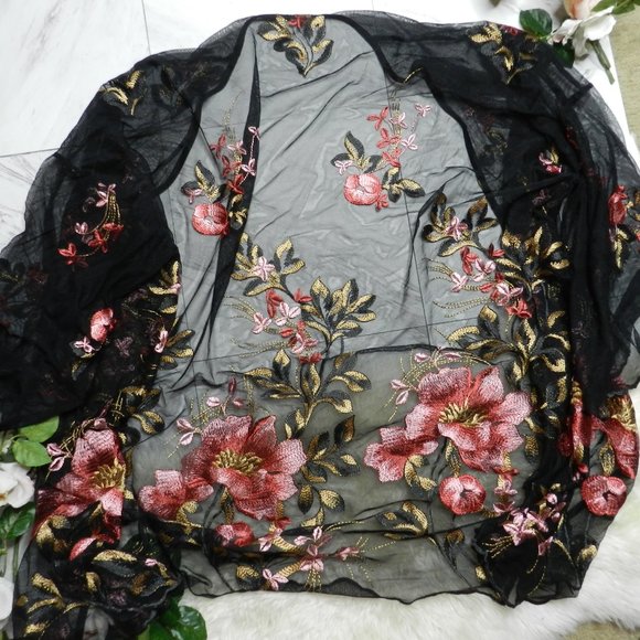 Forever 21 Other - F21 Floral Embroidered Kimono 3X Sheer Black Mesh